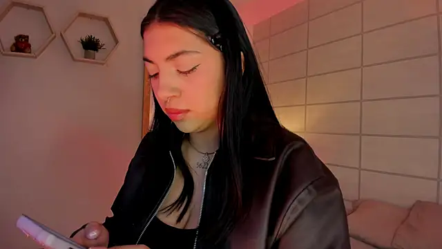 Christine Laam online show from 11, 3, 2026