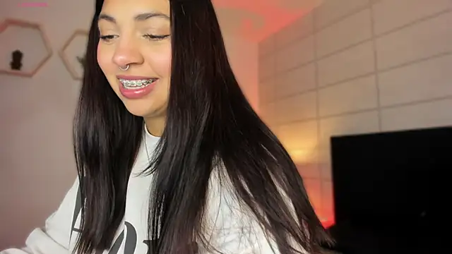 Christine Laam online show from 26, 9, 2025