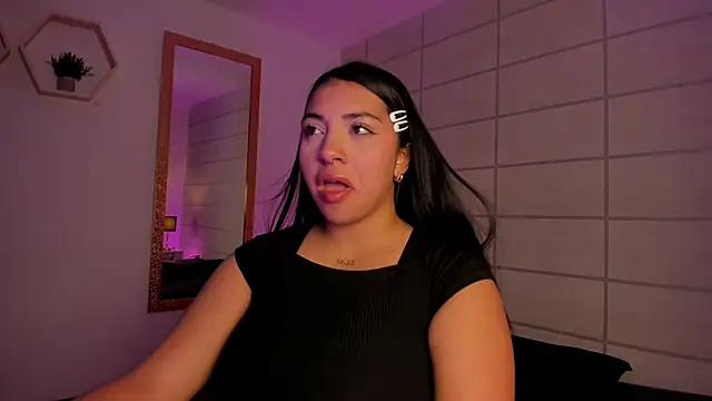 Christine Laam online show from 23, 4, 2026