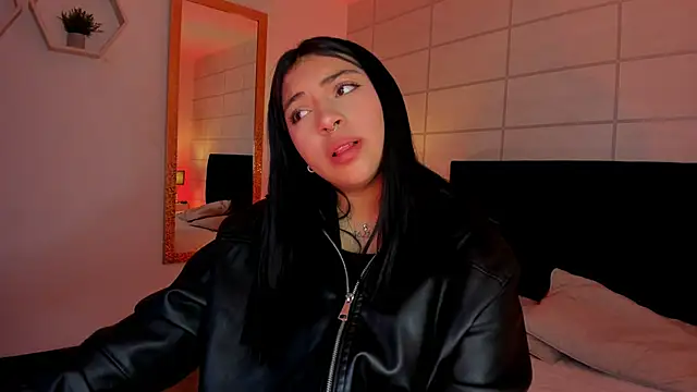 Christine Laam online show from 24, 2, 2026