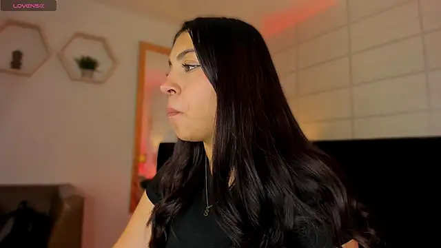 Christine Laam online show from 29, 9, 2025