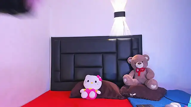 GiselleBlare online show from 16, 9, 2025