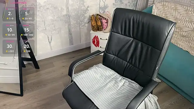 Snapshot of Eva_Conors_ chatting on 8, 10, 2025 Eva Conors online show from 8, 10, 2025