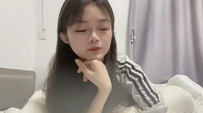 Snapshot of QQQ888zzzxxxcc chatting on 14, 3, 2025 QQQ888zzzxxxcc online show from 14, 3, 2025