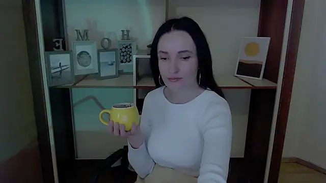 LaimaV  online show from 28, 9, 2025