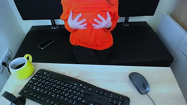 LaimaV  online show from 1, 11, 2025