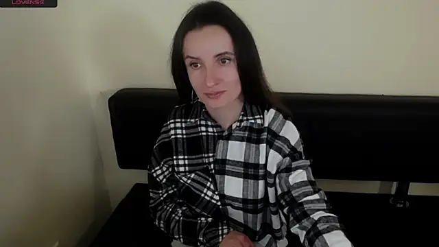 LaimaV  online show from 3, 10, 2025