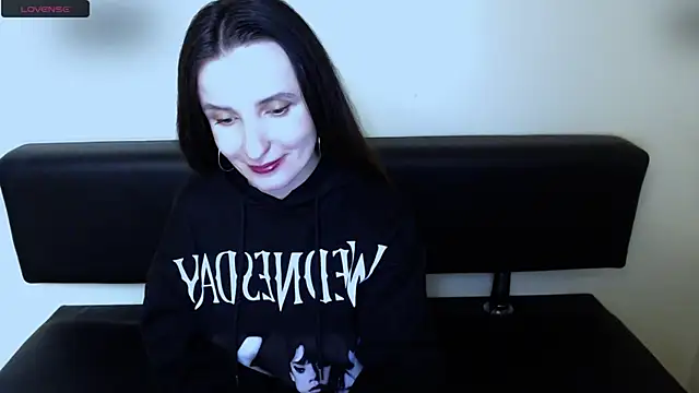 LaimaV  online show from 10, 2, 2026