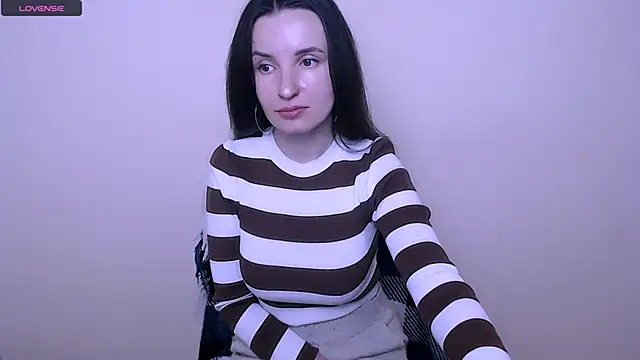 LaimaV  online show from 25, 11, 2025