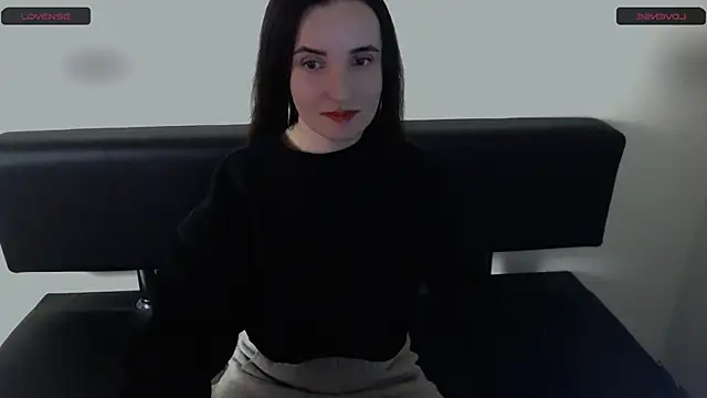 LaimaV  online show from 28, 2, 2026