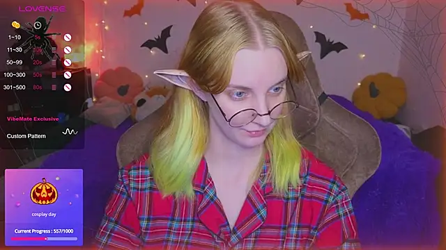 Snapshot of Fluffy_muffin_ chatting on 22, 10, 2025 Fluffy muffin online show from 22, 10, 2025