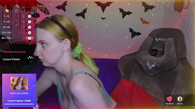 Snapshot of Fluffy_muffin_ chatting on 31, 10, 2025 Fluffy muffin online show from 31, 10, 2025