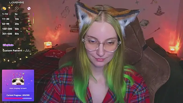 Snapshot of Fluffy_muffin_ chatting on 3, 12, 2025 Fluffy muffin online show from 3, 12, 2025