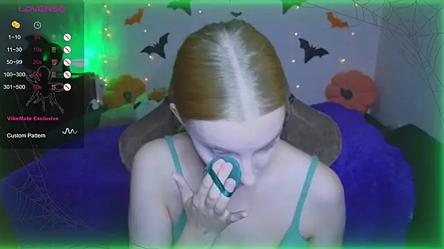 Snapshot of Fluffy_muffin_ chatting on 24, 10, 2025 Fluffy muffin online show from 24, 10, 2025