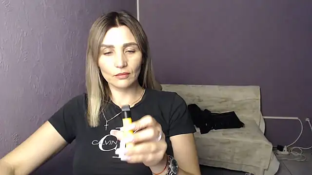  sexy lady online show from 17, 9, 2025