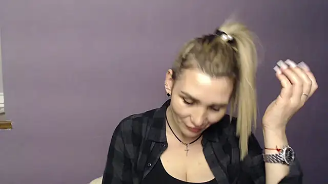  sexy lady online show from 4, 11, 2025