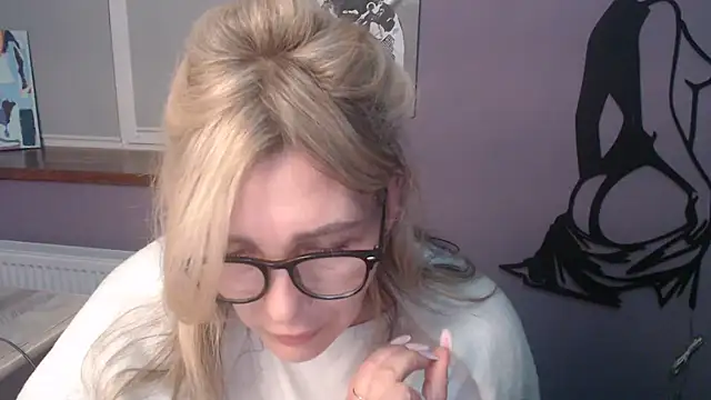  sexy lady online show from 11, 5, 2026