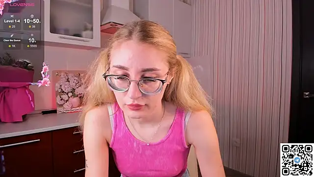 LivyyBossom online show from 8, 2, 2025