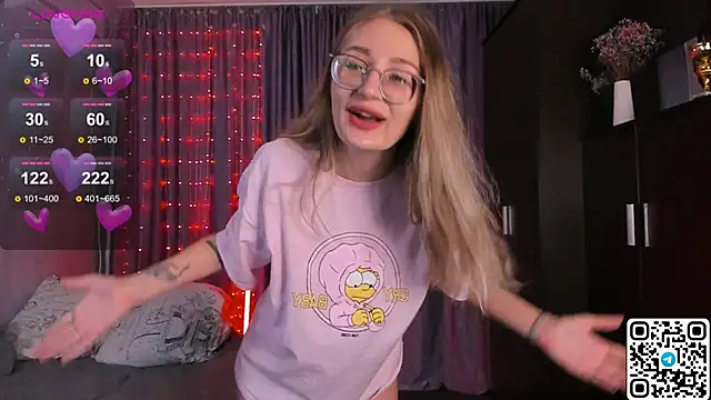 LivyyBossom online show from 10, 10, 2025