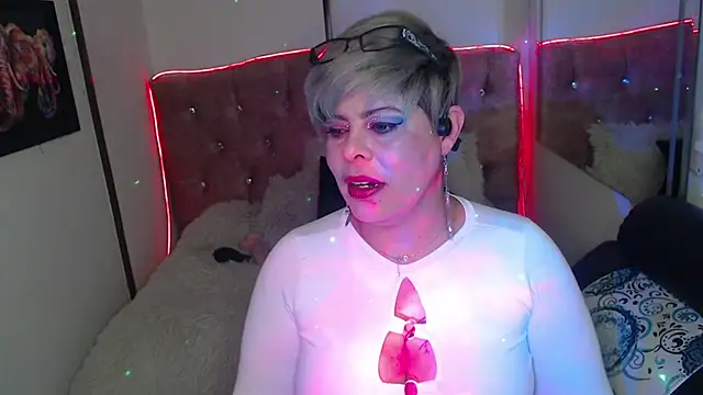 Grecia Horny online show from 24, 1, 2025