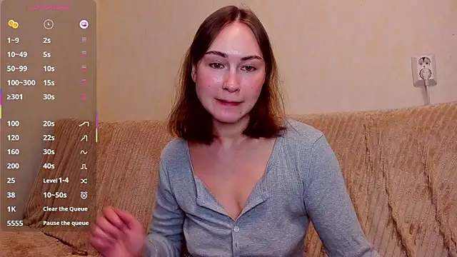 Snapshot of sleeeep_y chatting on 4, 6, 2026 sleeeep y online show from 4, 6, 2026