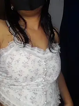 Snapshot of Nisha027 chatting on 3, 3, 2025 Nisha027 online show from 3, 3, 2025