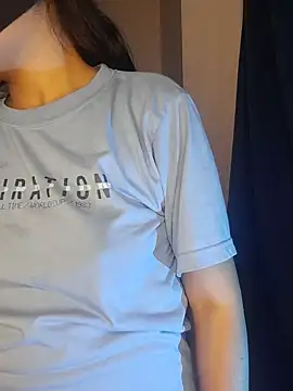 Snapshot of Nisha027 chatting on 8, 3, 2025 Nisha027 online show from 8, 3, 2025