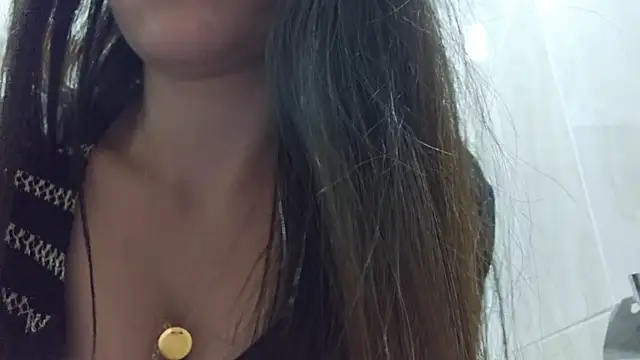 AlejandraDelaney online show from 25, 2, 2025