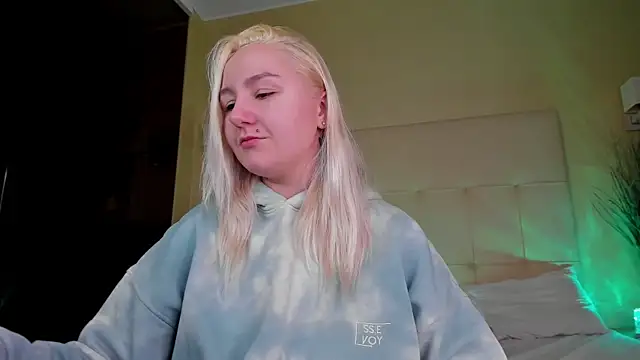 Debbie Taylor online show from 29, 11, 2025