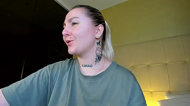 Debbie Taylor online show from 18, 11, 2025