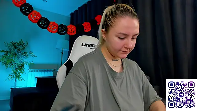 Debbie Taylor online show from 31, 10, 2025