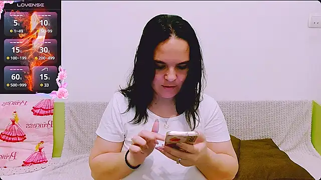 Ella-Diamond online show from 18, 3, 2025