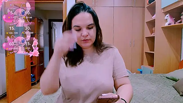 Ella-Diamond online show from 15, 9, 2025