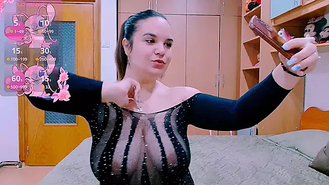 Ella-Diamond online show from 3, 10, 2025