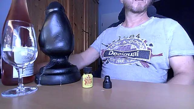 Tom PP cgn online show from 18, 9, 2025