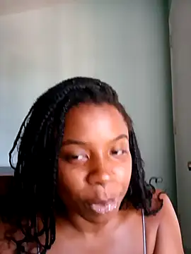 Snapshot of miamiworld chatting on 10, 2, 2025 miamiworld online show from 10, 2, 2025