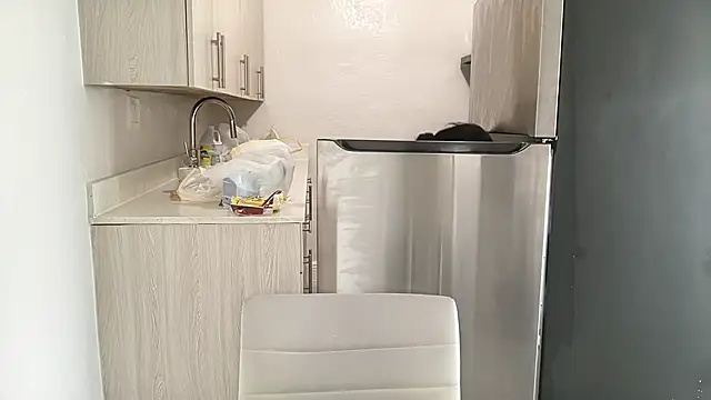 Snapshot of miamiworld chatting on 28, 2, 2026 miamiworld online show from 28, 2, 2026