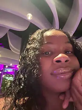 Snapshot of miamiworld chatting on 19, 12, 2025 miamiworld online show from 19, 12, 2025