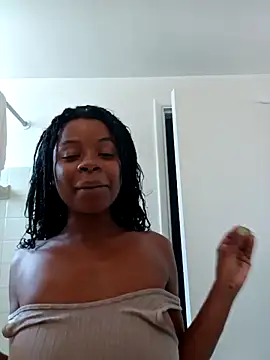 Snapshot of miamiworld chatting on 9, 3, 2025 miamiworld online show from 9, 3, 2025