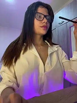 adop me   online show from 23, 10, 2025