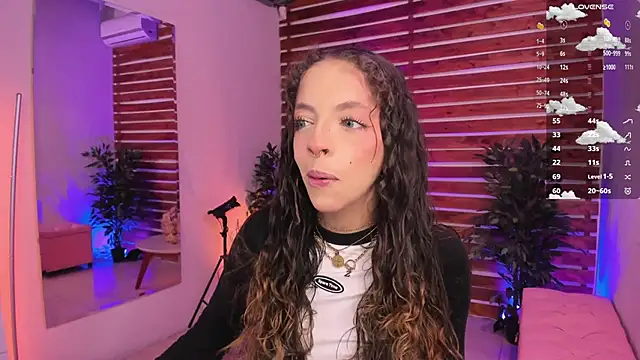 Sapphire Venuss online show from 7, 11, 2025