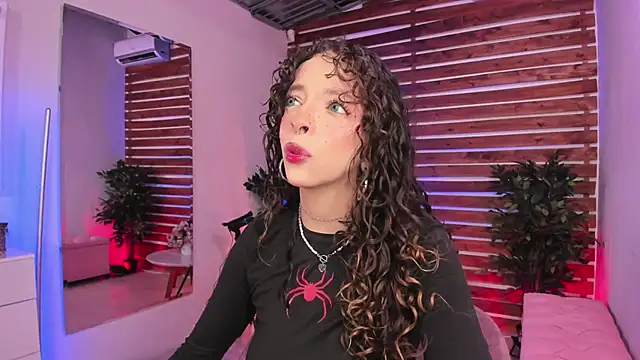 Sapphire Venuss online show from 5, 10, 2025