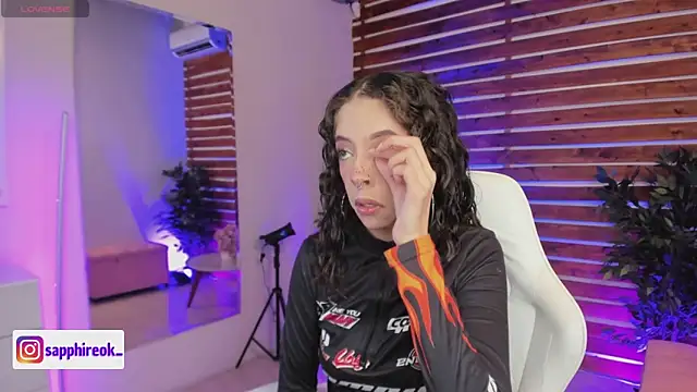 Sapphire Venuss online show from 20, 2, 2026