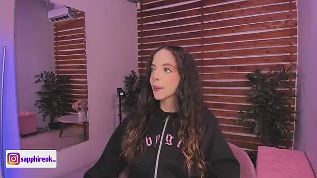 Sapphire Venuss online show from 27, 11, 2025