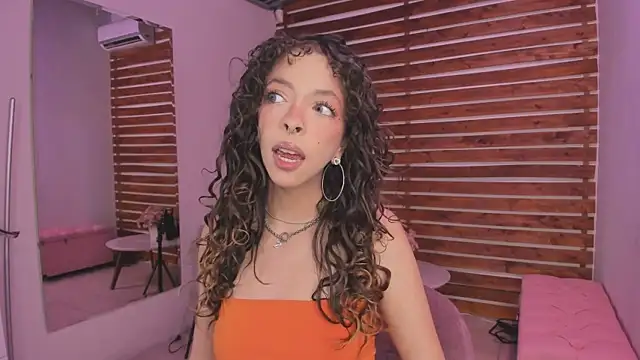 Sapphire Venuss online show from 4, 12, 2025