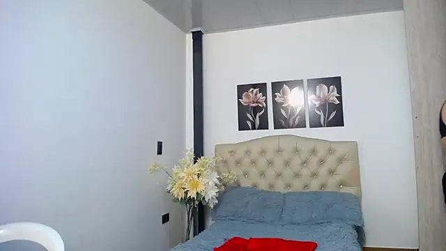 Snapshot of lily_f00x chatting on 27, 2, 2026 lily f00x online show from 27, 2, 2026