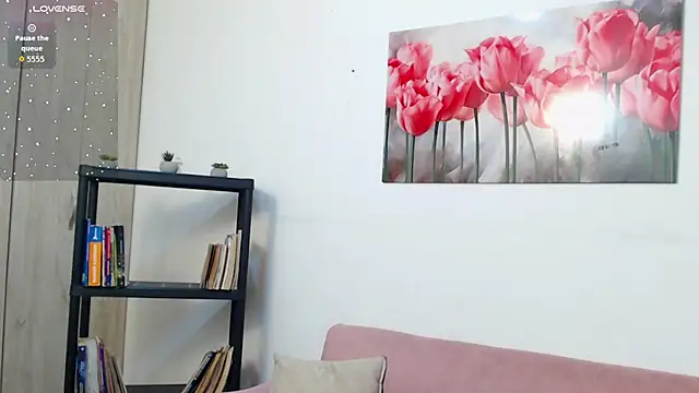 lily f00x online show from 2, 4, 2026