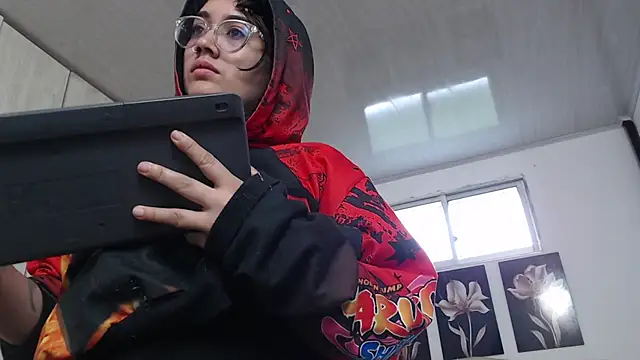 Snapshot of lily_f00x chatting on 15, 9, 2025 lily f00x online show from 15, 9, 2025