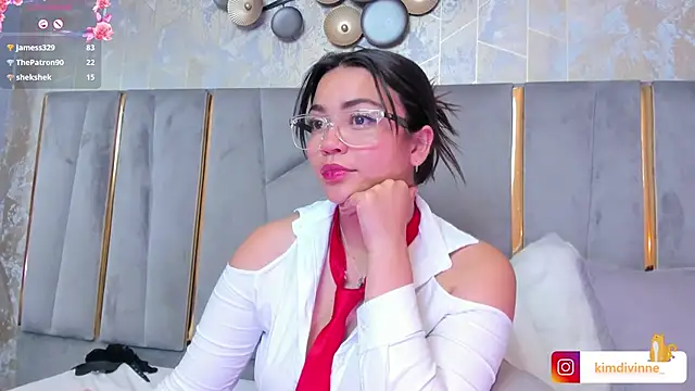 Snapshot of KimDevinne chatting on 21, 3, 2025 KimDevinne online show from 21, 3, 2025