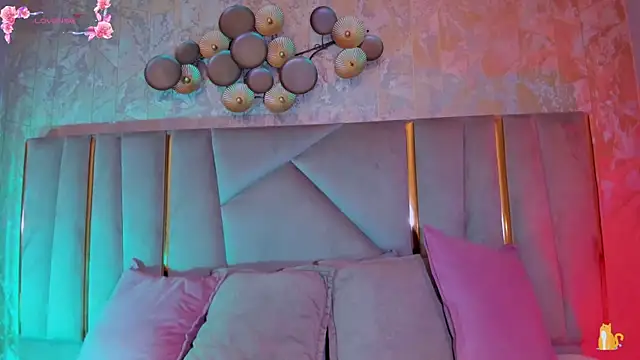 KimDevinne online show from 22, 4, 2026